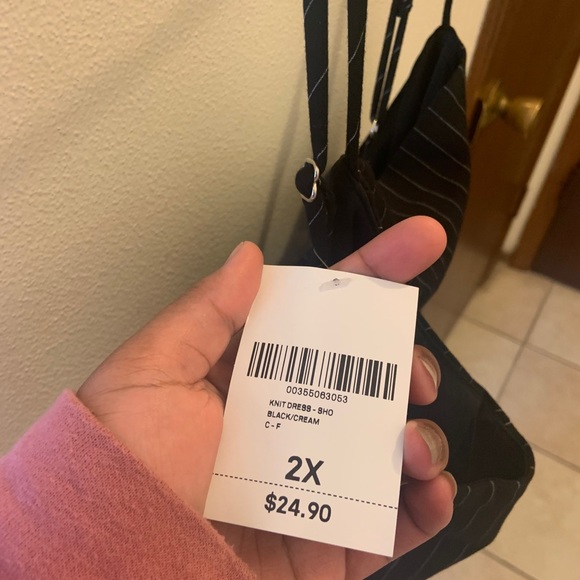 FOREVER21- PinStriped Dress - Picture 4 of 4